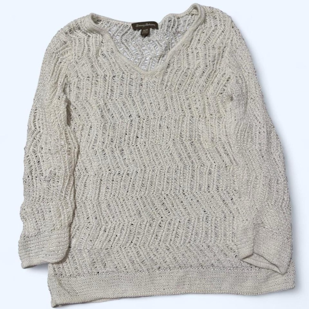 Tommy Bahama Women's V-Neck Sweater in Cream